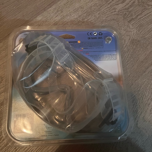 NIP US DIVERS ADULT EXPLORE SERIES PAKALA MASK- BLACK/ CLEAR - Picture 4 of 5